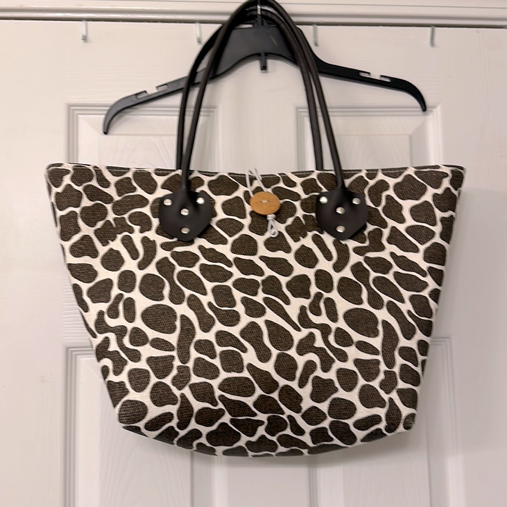 Adorable Giraffe Tote Bag